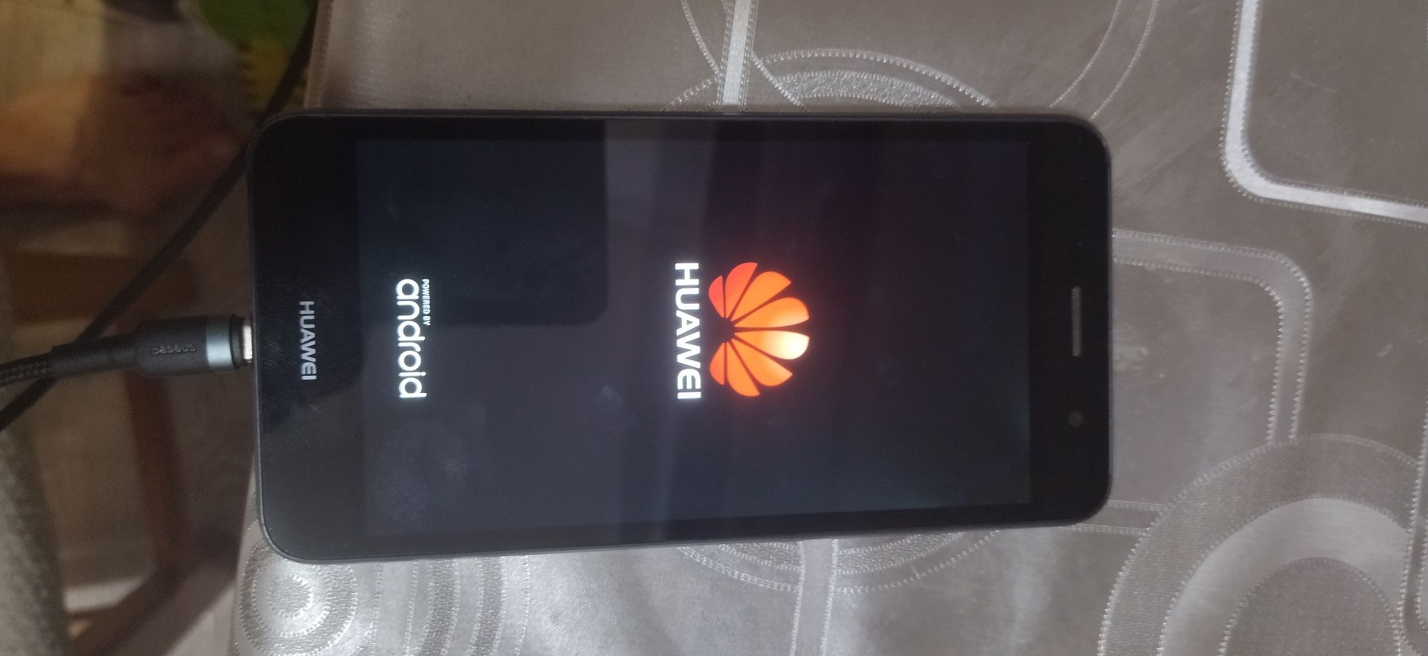 Хуавей , Huawei 3/16 полностью рабочий , вариант для ребенка
