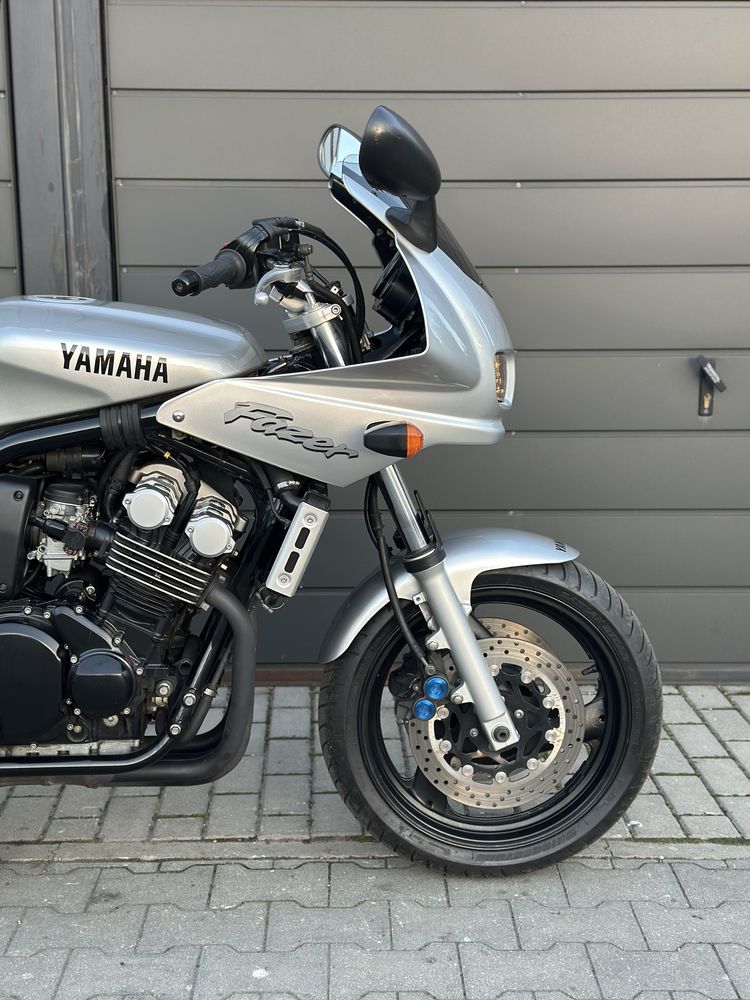 Yamaha Fazer 600 z 2001r 1 wlasciciel Niemcy 14 tys km