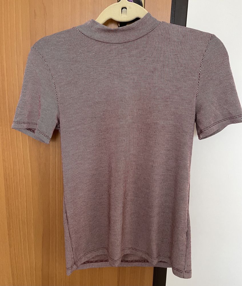 T shirt listrada Zara