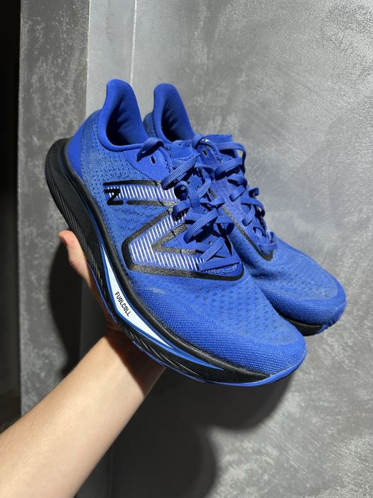 New Balance FuelCell кросівки чоловічі кроссовки