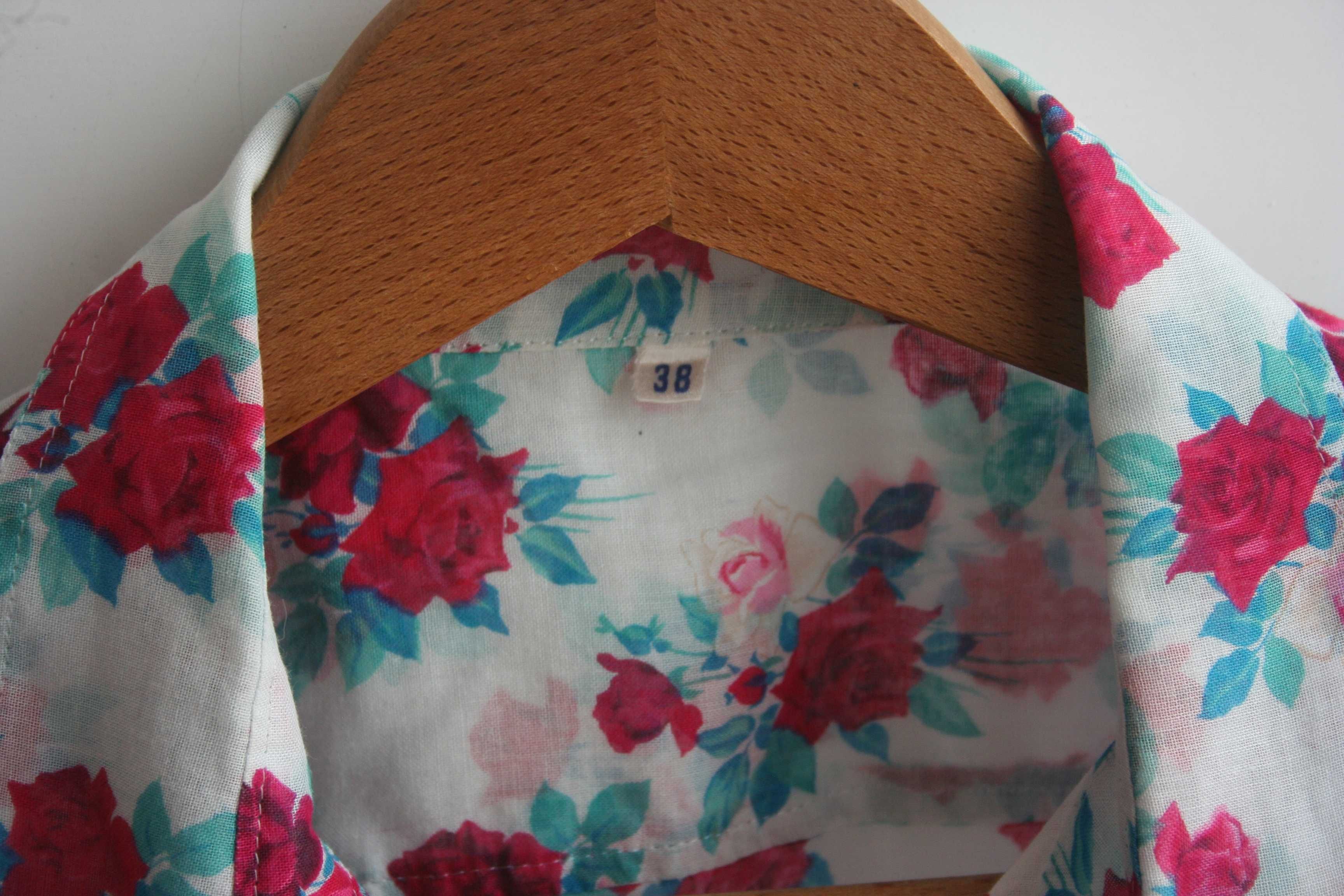 Blusa com rosas 38