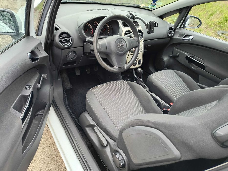 Opel Corsa D 1,0 benzyna