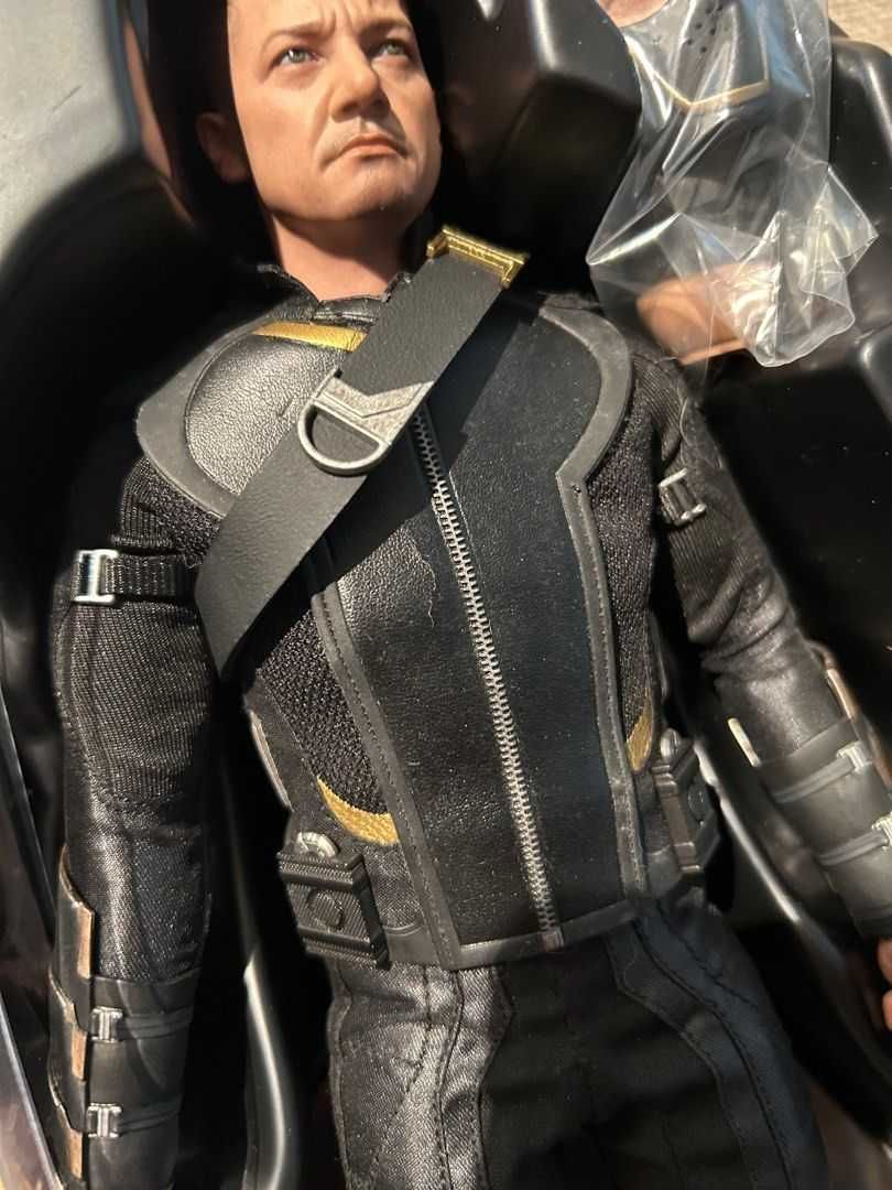 Figura Hot Toys ( Deluxe Version ) Hawkaye Avengers Endgame