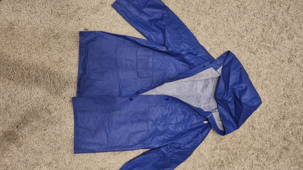 Kurtka przeciwdeszczowa 116/122