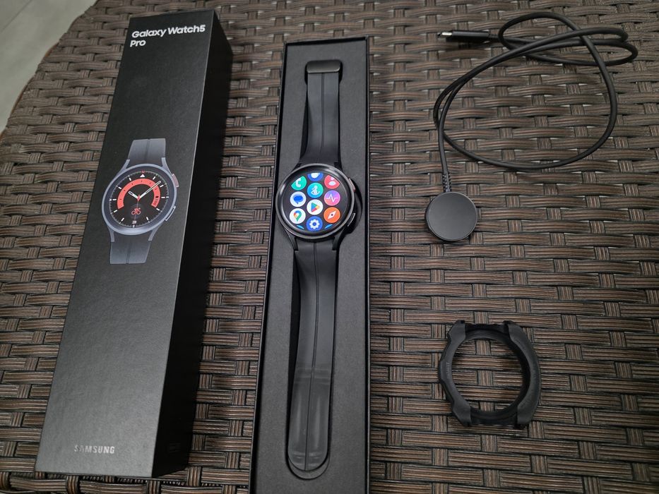 Samsung Galaxy Watch 5 Pro, LTE, Etui, Bateria dobra