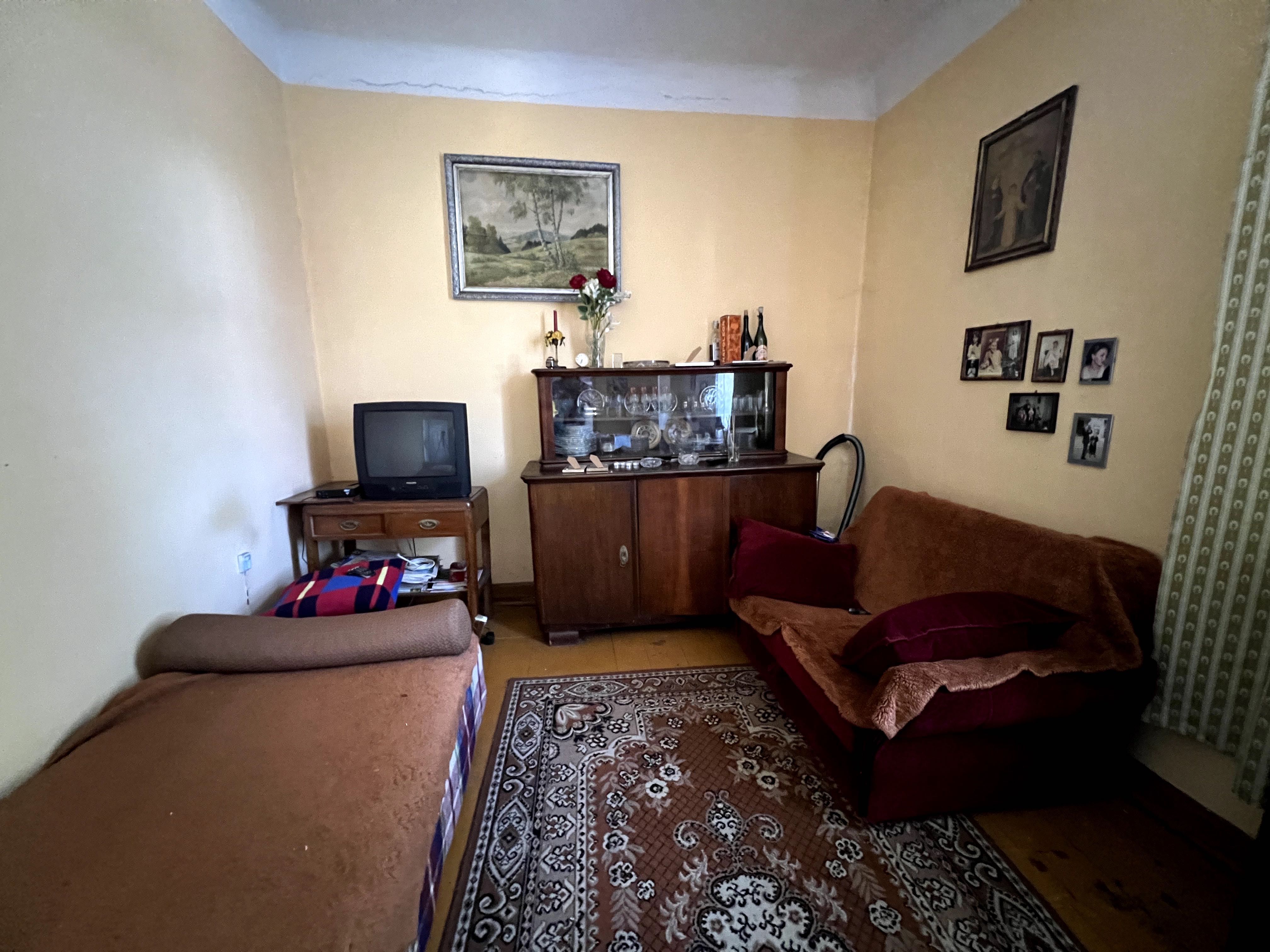 Dom 74 m² z budynkiem gosp. i ogrodem