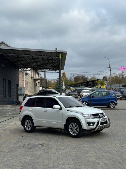 Продам Suzuki Grand Vitara 4x4 2018 Офіційна 2.4 Бензин