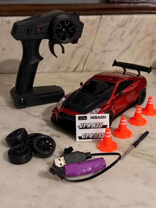 Mini Carro de Drift RC 1:24