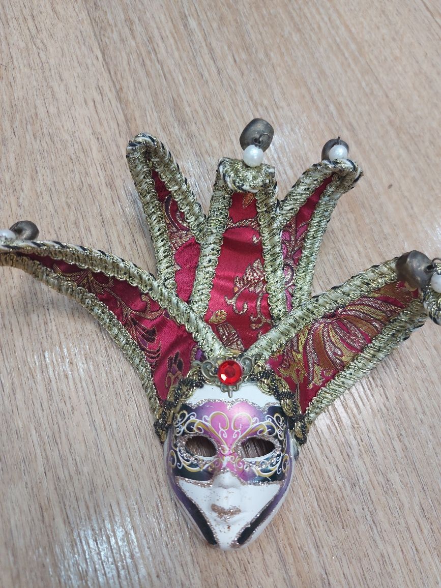 Вениціанська маска карнавал недорого