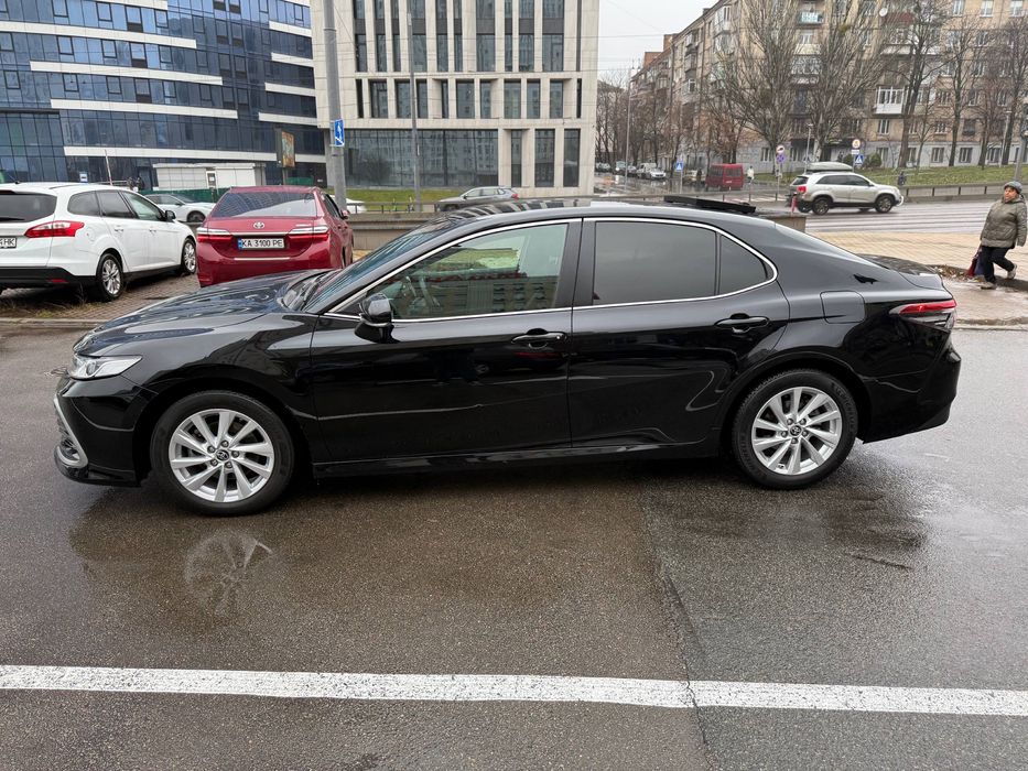 Toyota Camry  Тойота Камри
