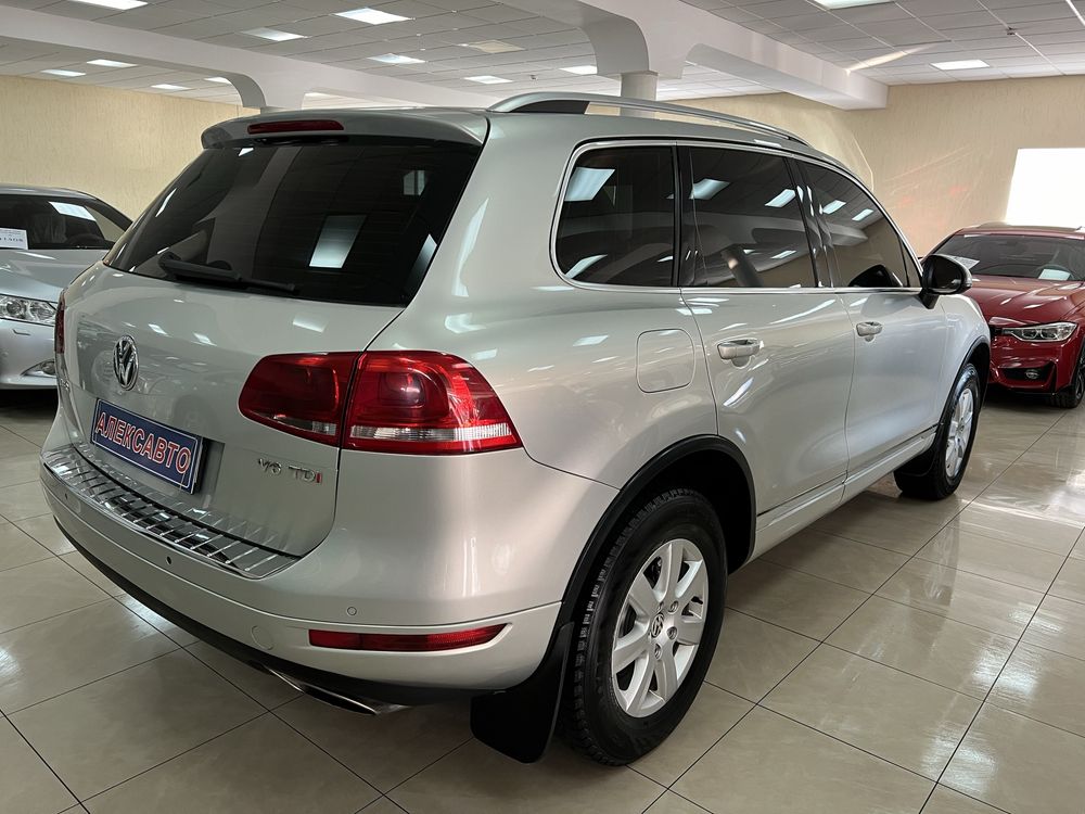 Volkswagen Touareg 4MOTION 3.0TDI V6 8АКПП 2011 р.в. (240 к.с.)