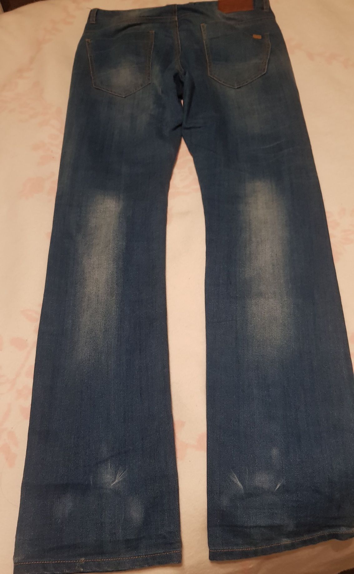 Spodnie jeansy Cropp