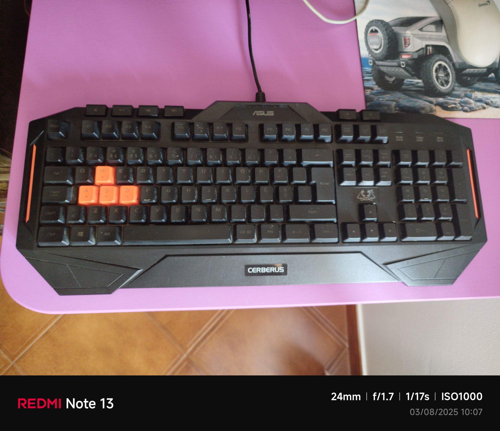 Teclado Gamer - ASUS
