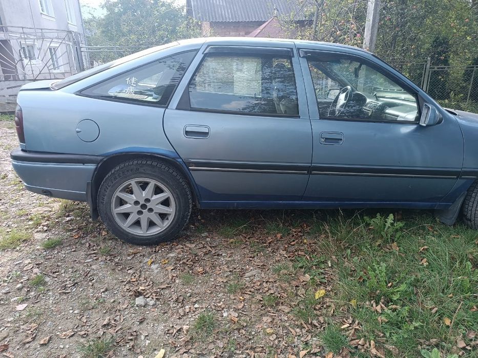 Машина Опель  Вектра А