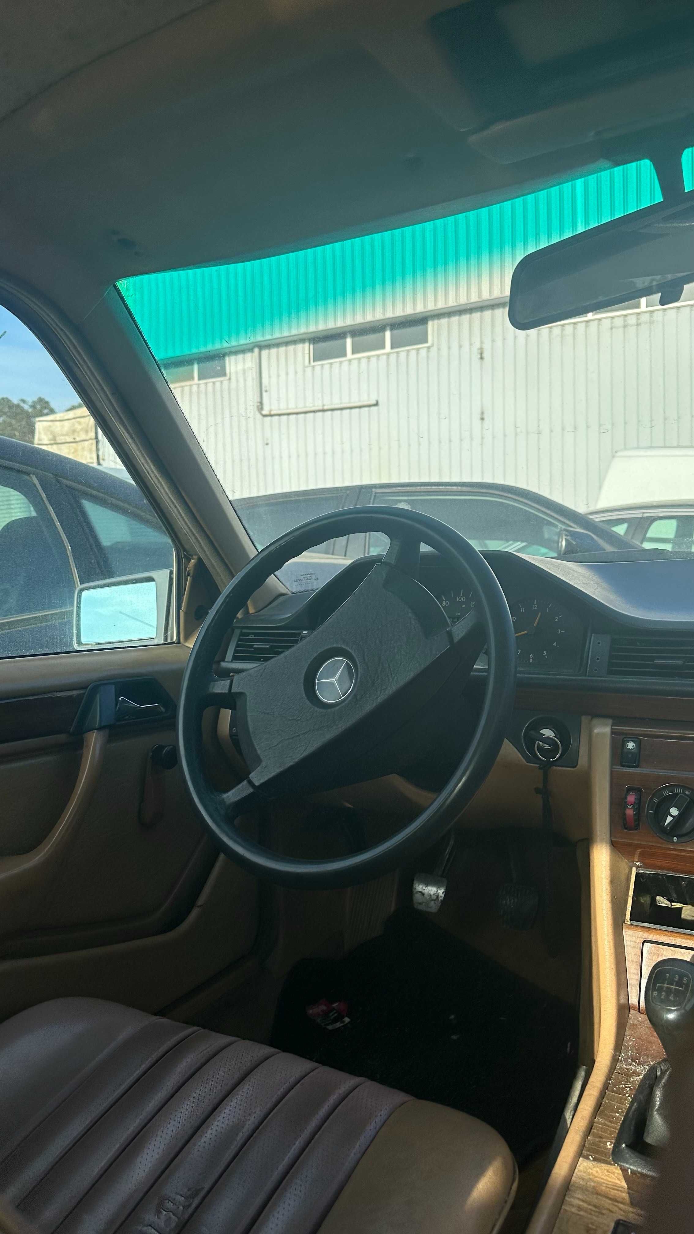 Peças Mercedes-Benz 200D