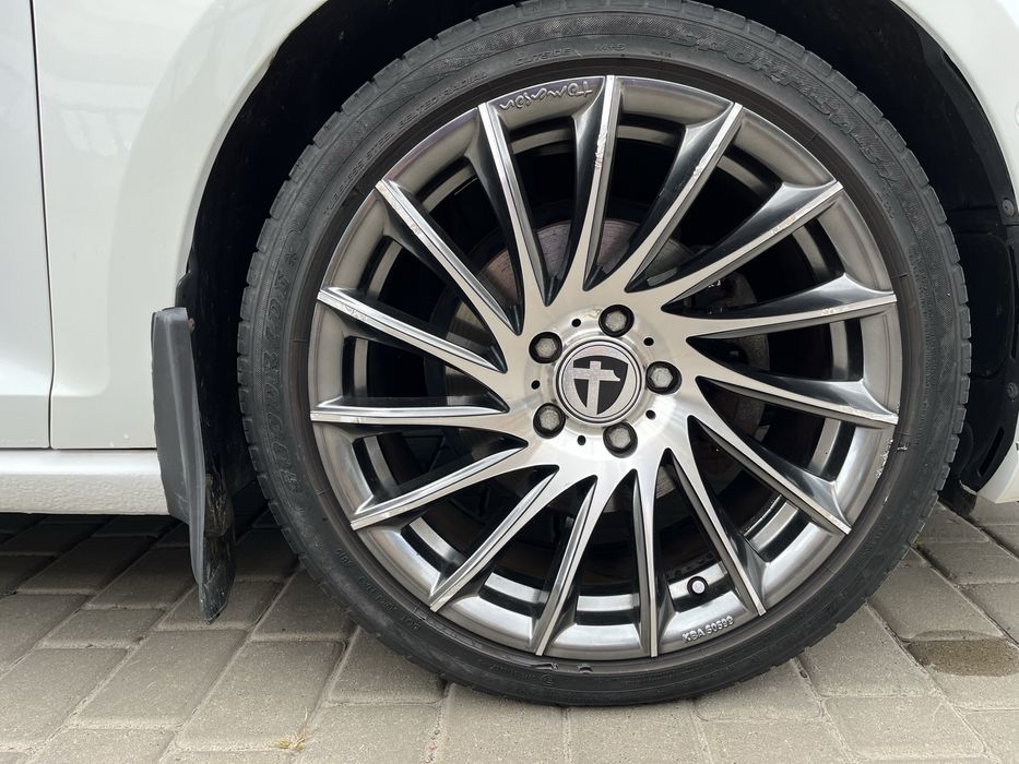 Volkswagen e-golf 2014 рік