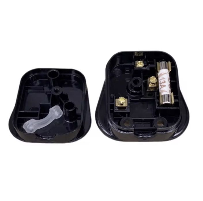 Британська вилка чорного кольору