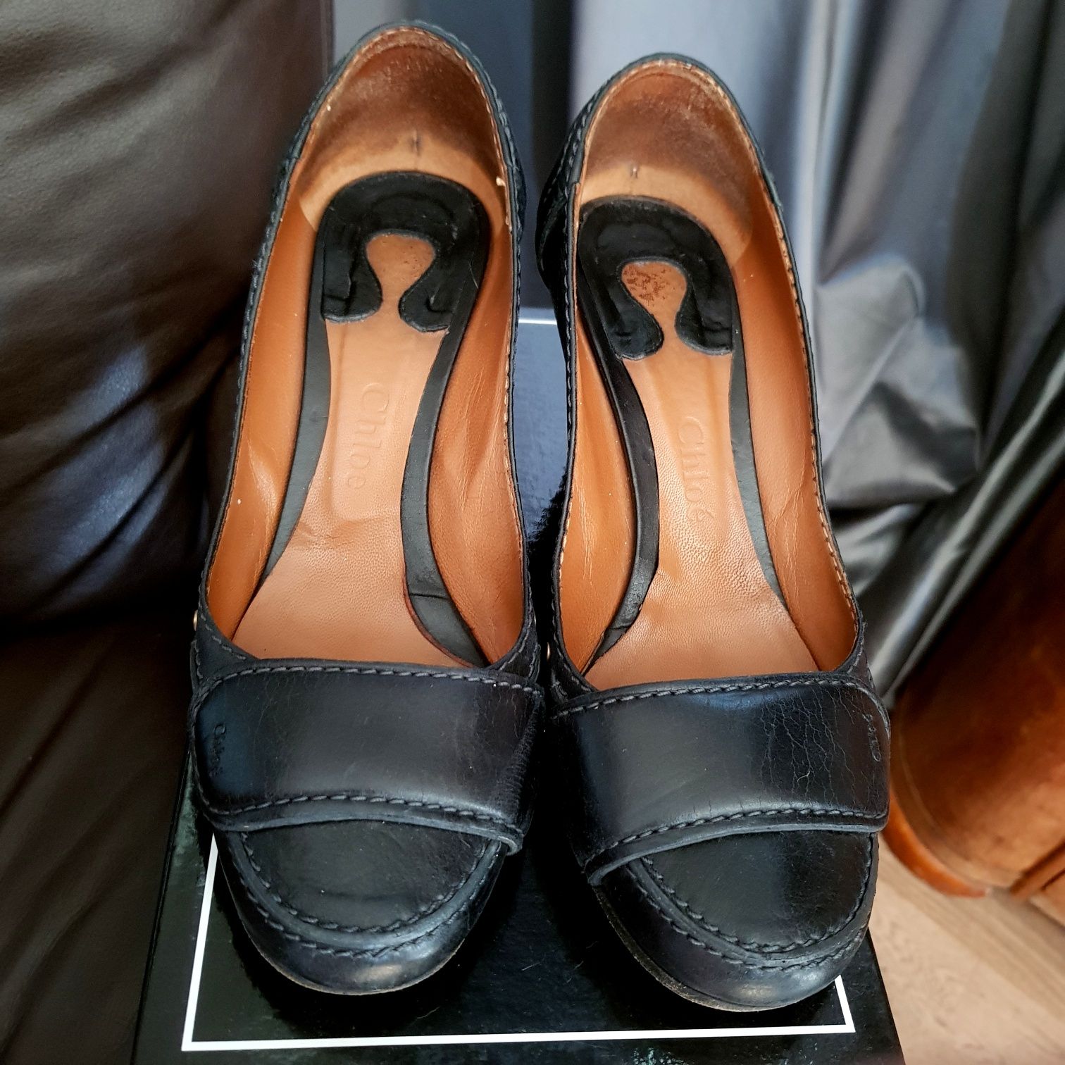 Удобнейшие туфли CHLOE ,черная кожа, золото, оригинал, р-р 38, Италия