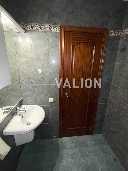 Продаж 3 кімн. кв. вул. Золотоустівська, 10-12, площа Галицька, Центр