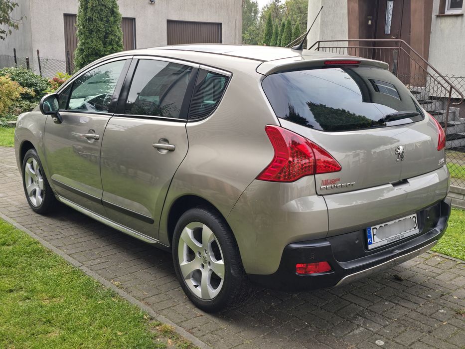 Peugot 3008 1.6hdi/Panorama/Headup/Navi/Isofix/Alu/HADC/
