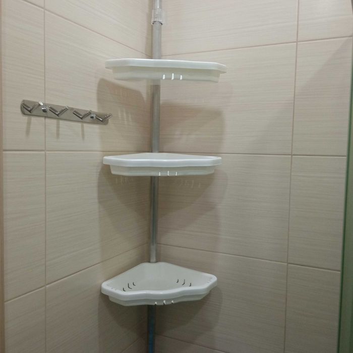 Стойка для ванны угловая с 4 пластиковыми полками