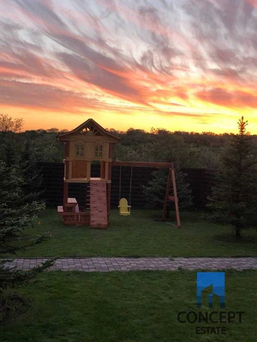 Продам дом с бассейном в Новоалександровке. Кристальный!