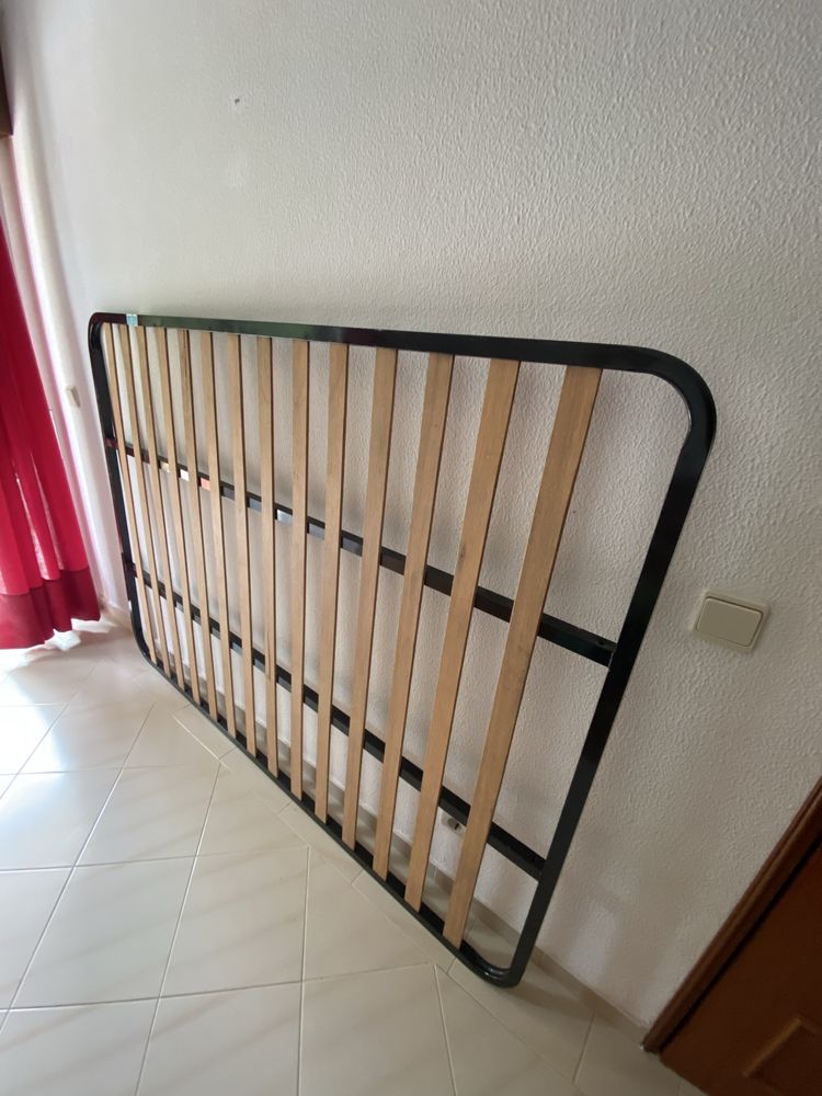 Estrado 140x190 marca Midol