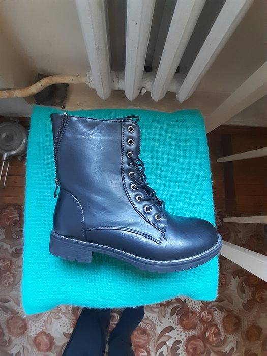 Черевички осінньо-весняні нові