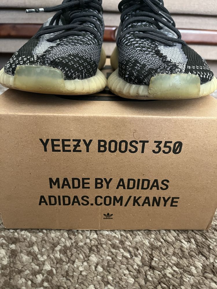 Adidas Yezzy Boost 350 Carbon