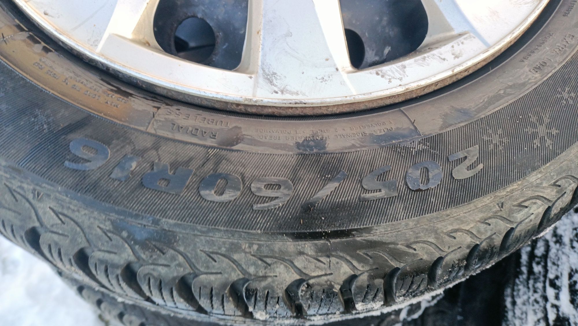Koła zimowe felgi 16 5x114,3 et47 Renault Megane Laguna 205/60/16 nowe