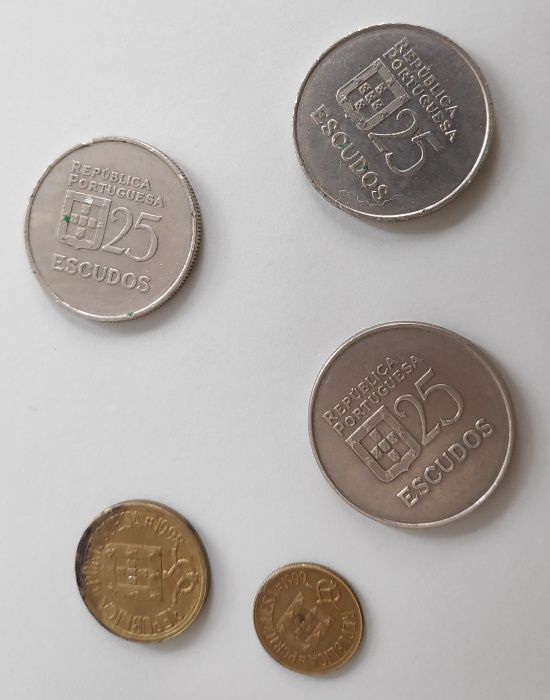 Moedas colecção diversas