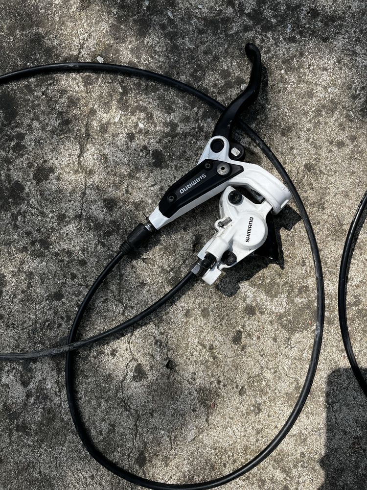 Hamulce Hydrauliczne Shimano (tył) BR-M466 Shimano (przód) BL-M425