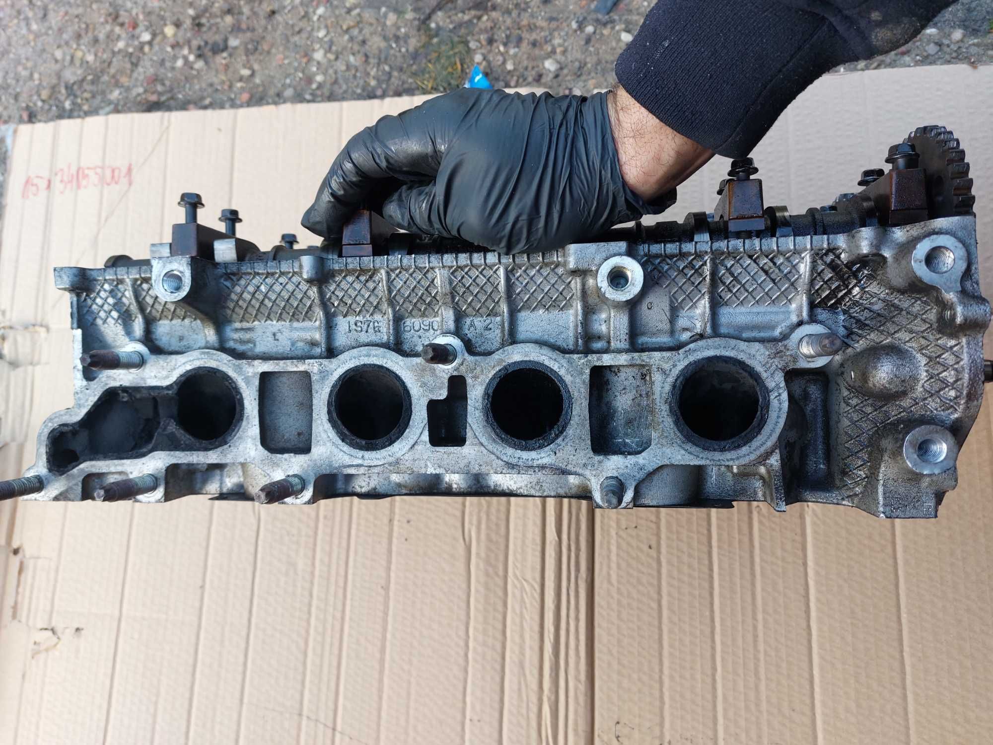 Głowica Kpl wałki Ford Mondeo mk4 C MAX Focus mk2 Mazda lift 1.8 L8