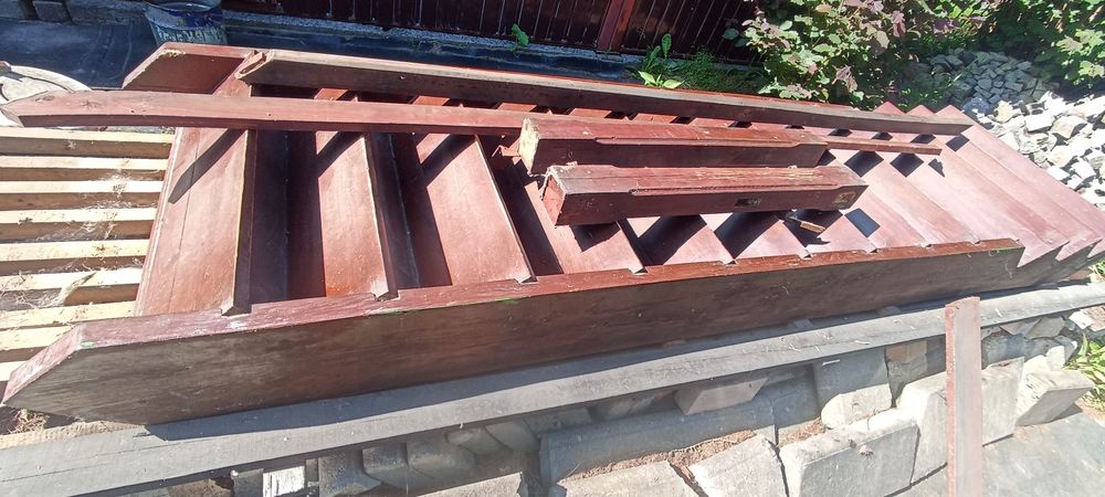 Schody dębowo bukowe