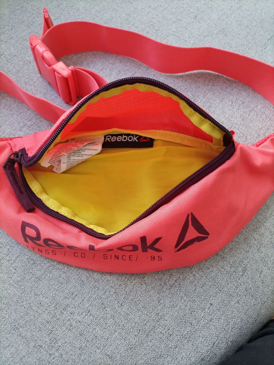 Nerka saszetka Reebok