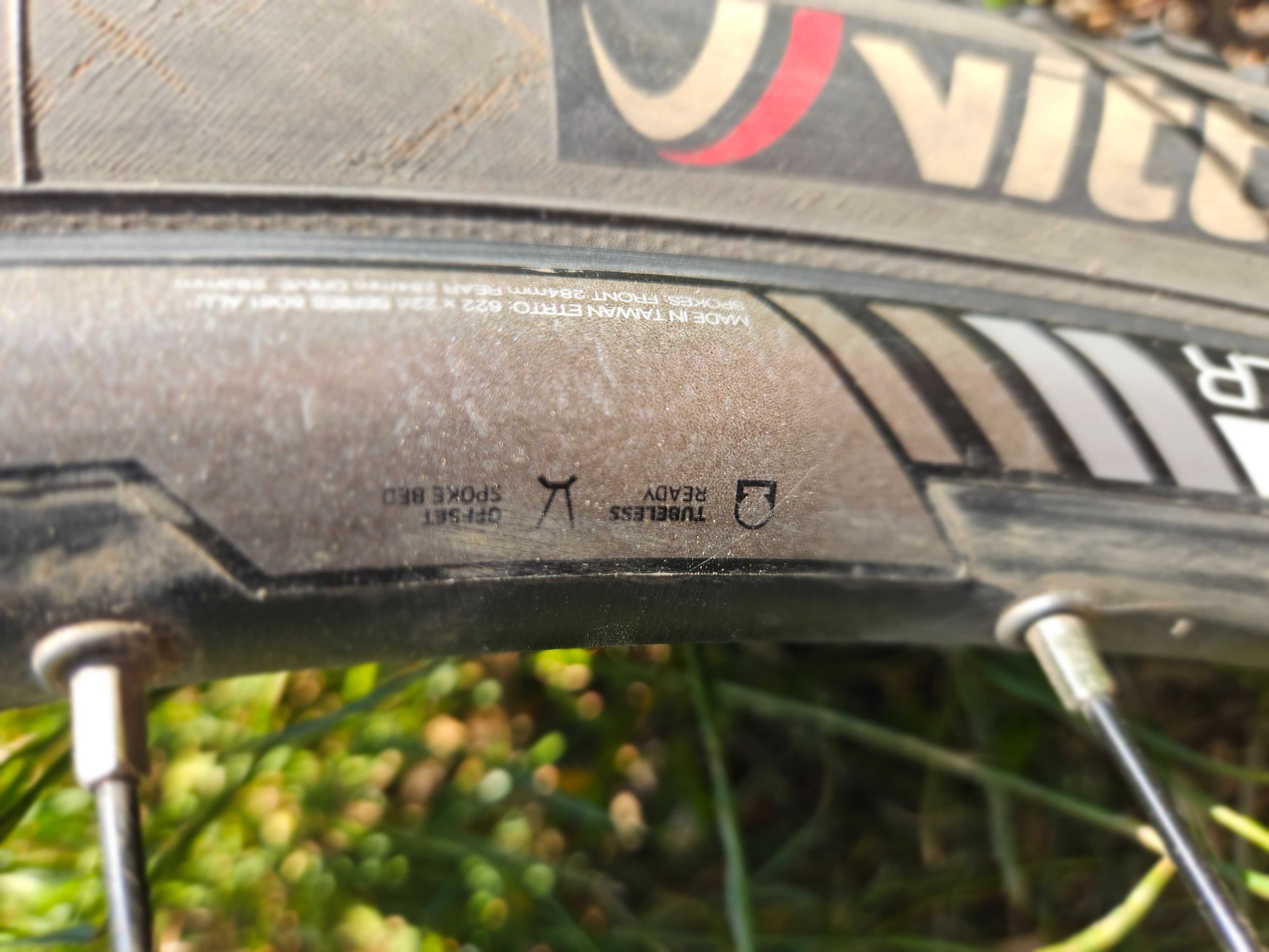 Zestaw kół MTB Bontrager Duster Elite + GRATIS: Opony Vittoria Mezcal