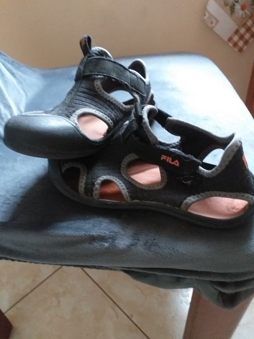 BUTY rozmiar30puma Nike fs adidas