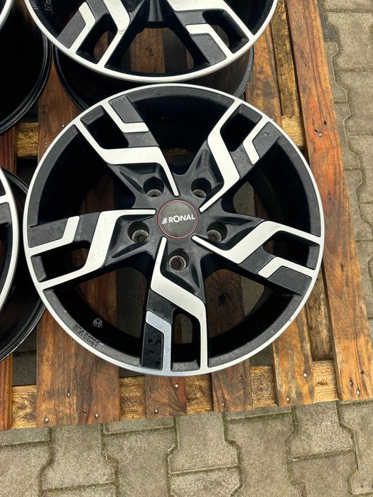 5x130 7j x 17" et33 Porsche SsangYong komplet alufelgi Ronal z TPMS