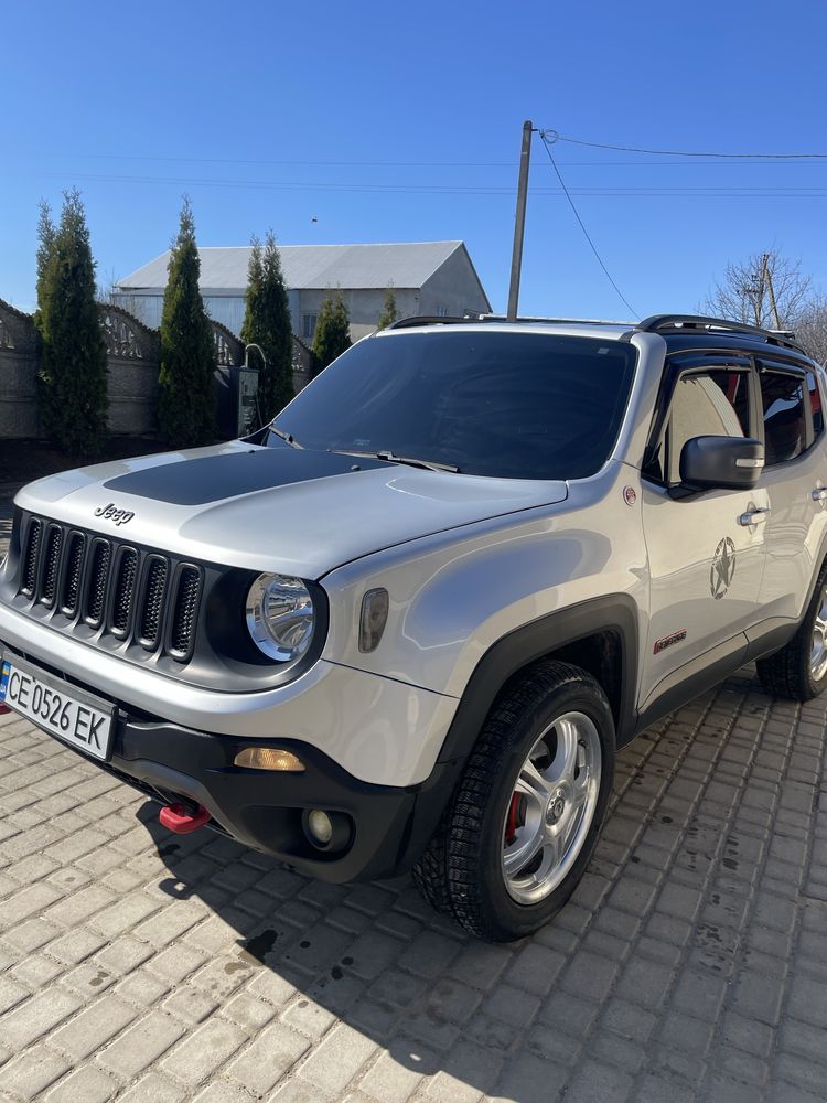 Jeep renegade 2017 року