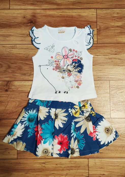 Продам летний костюм на девочку