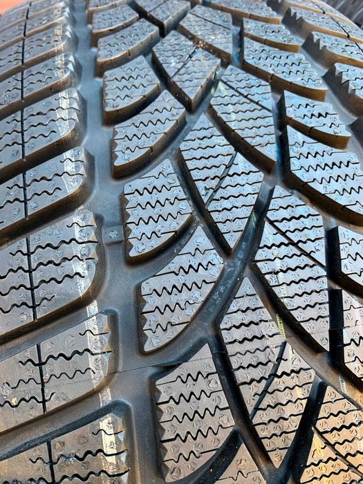 235/45 R19 Dunlop SP Winter Sport 3D. Шини зимові 4 шт.
