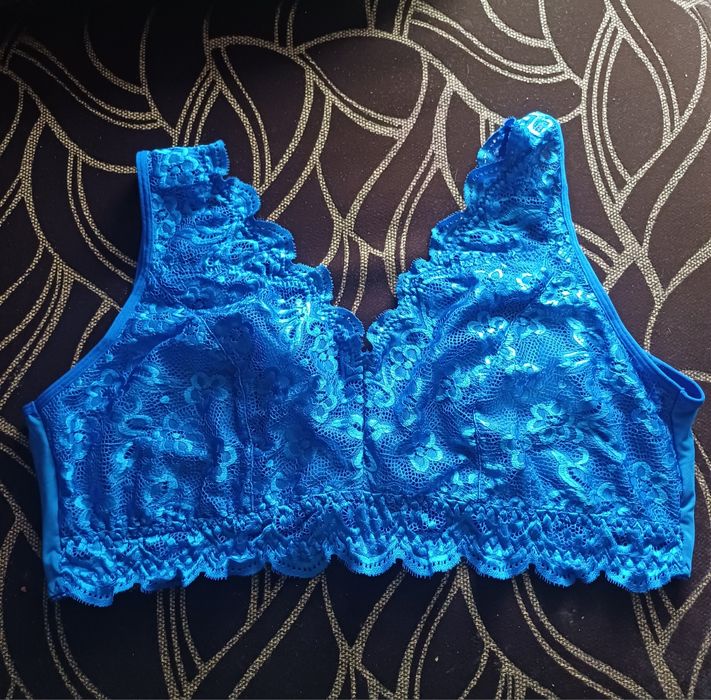 Koronkowy biustonosz