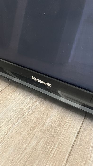 telewizor Panasonic TX-P42X10E - 42 cale - sprawny