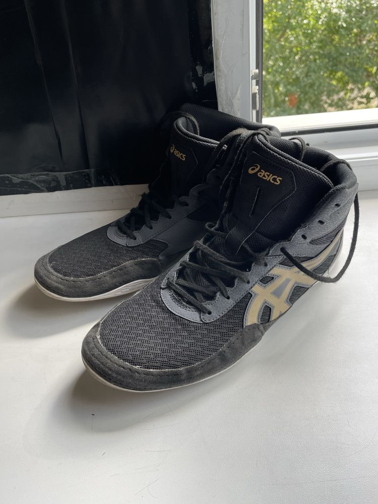 Борцовки ASICS Matflex 6 45 розмер.