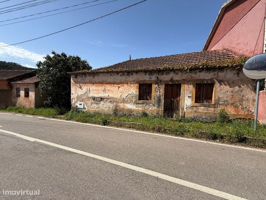 Moradia Geminada M3 em zona de Almalaguês, Coimbra