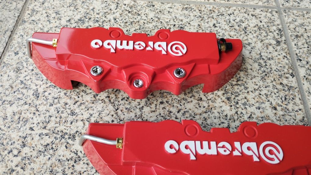 Capas travão Brembo vemelhas desportivas