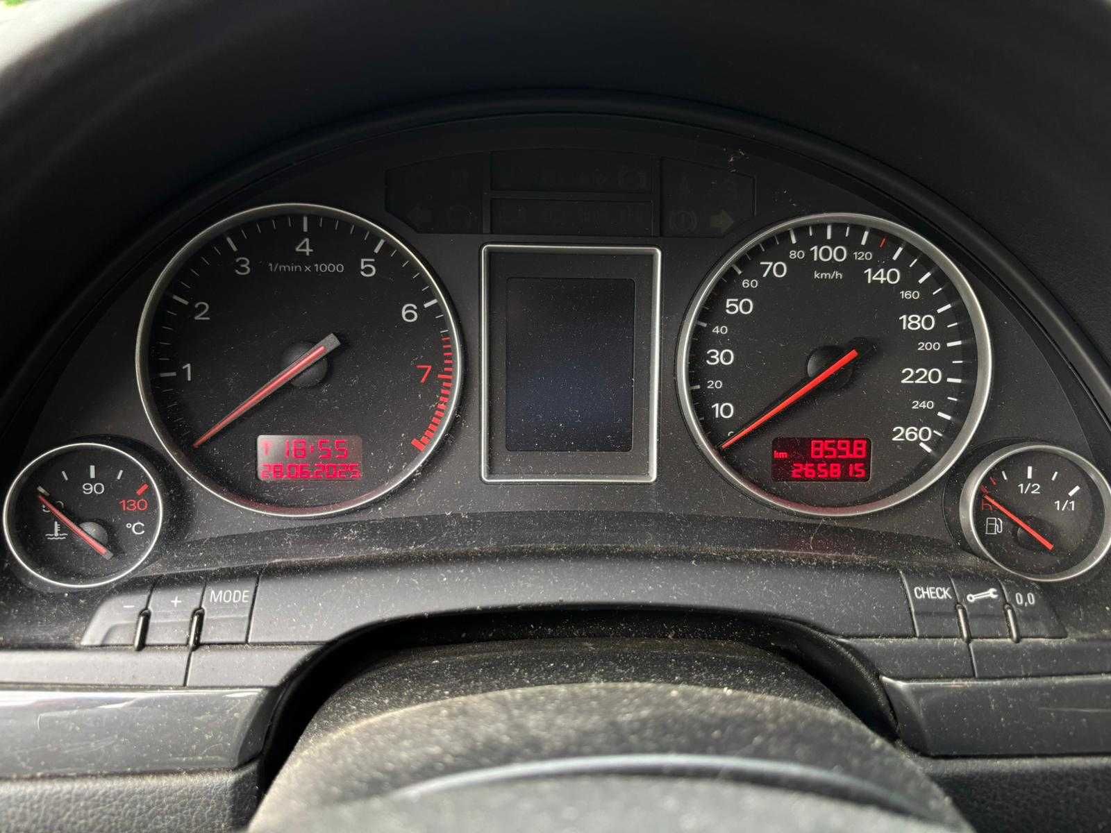 Audi A4 1.8 TURBO OKAZJA lekko uszkodzone