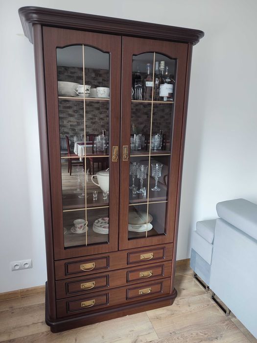 Sprzedam witrynę do salonu