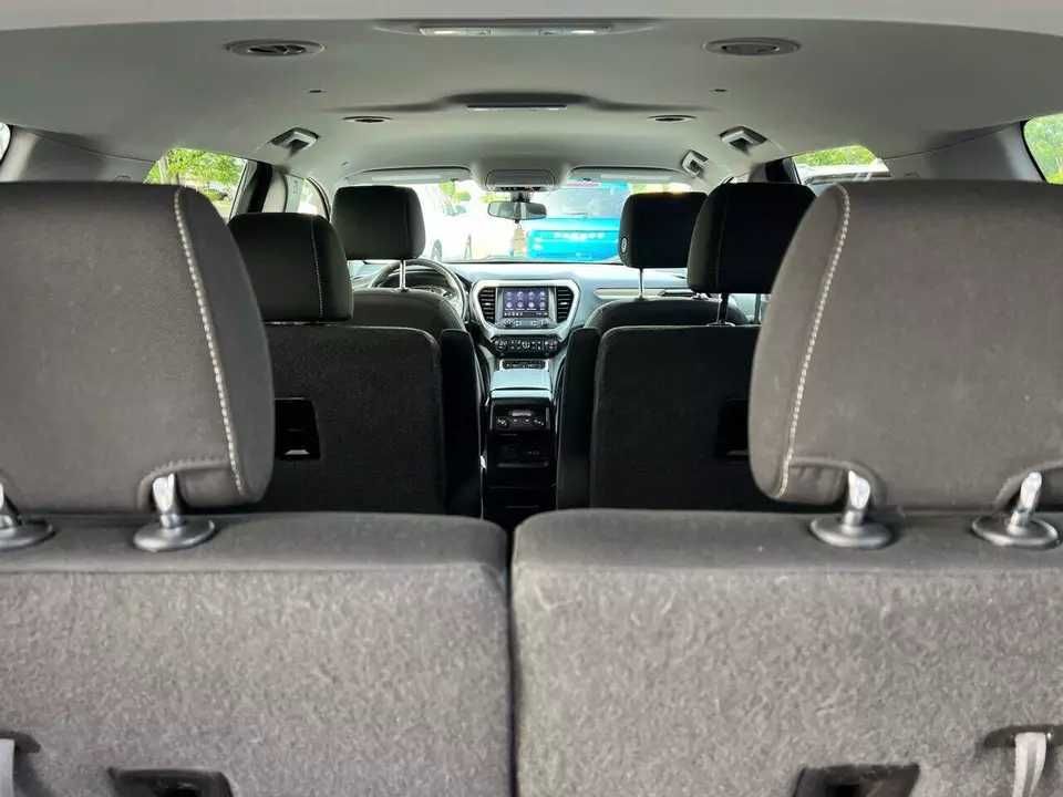 2020 GMC Acadia SLE