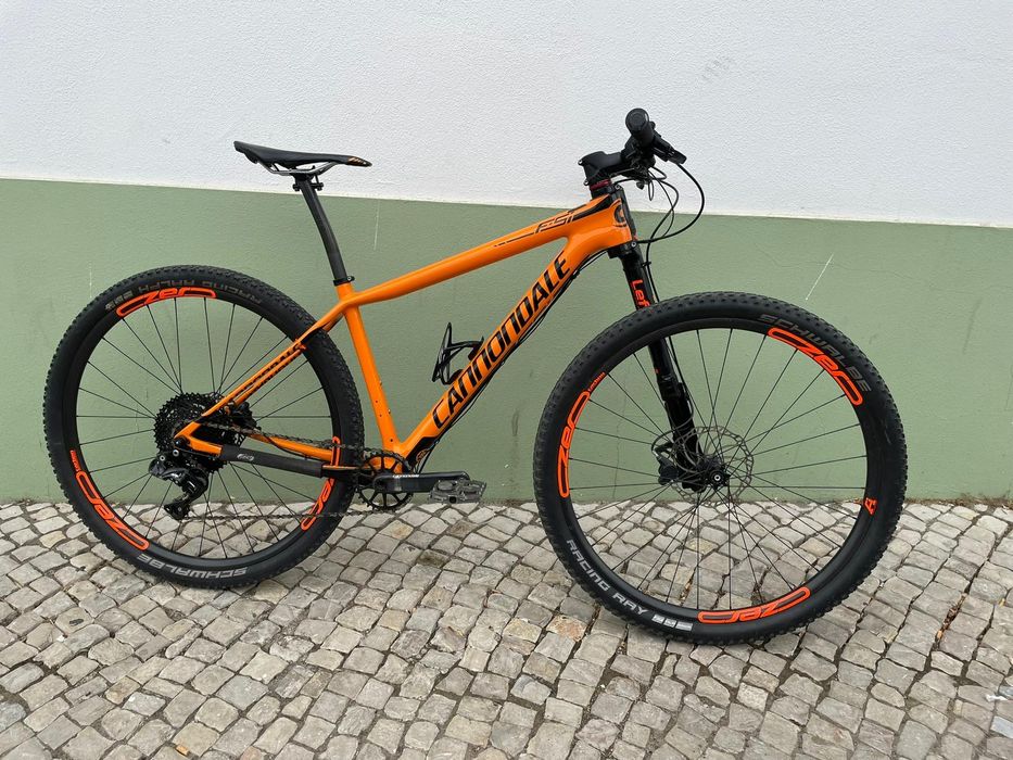 799€
Cannondale FSI carbon 1
Rodas carbono 
Transmissão eletrónica Di2